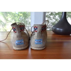 toms booties!